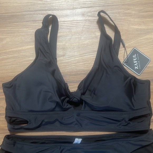 Zaful 2Piece Bikini - Picture 2 of 4